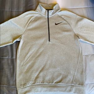 Men’s Nike pullover half-zip